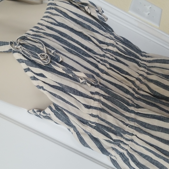 NWT Universal Thread top - Picture 5 of 5